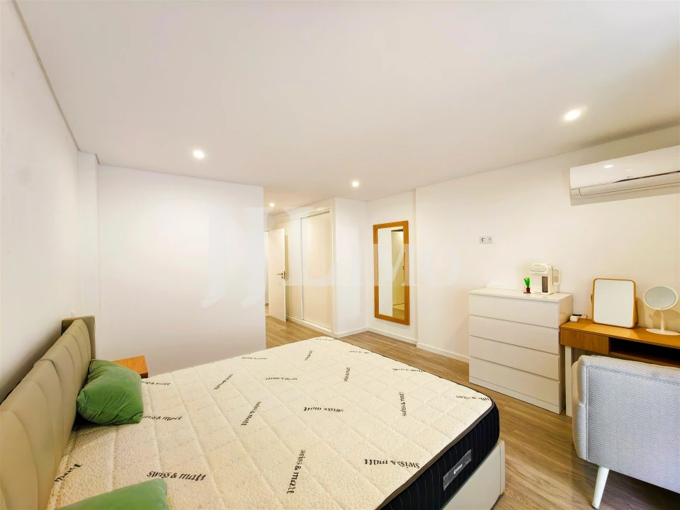 Apartamento T2 para Venda em Nazare Foto 13