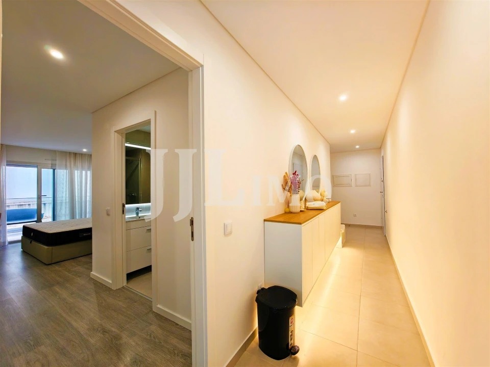 Apartamento T2 para Venda em Nazare Foto 9