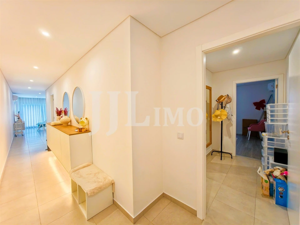Apartamento T2 para Venda em Nazare Foto 5