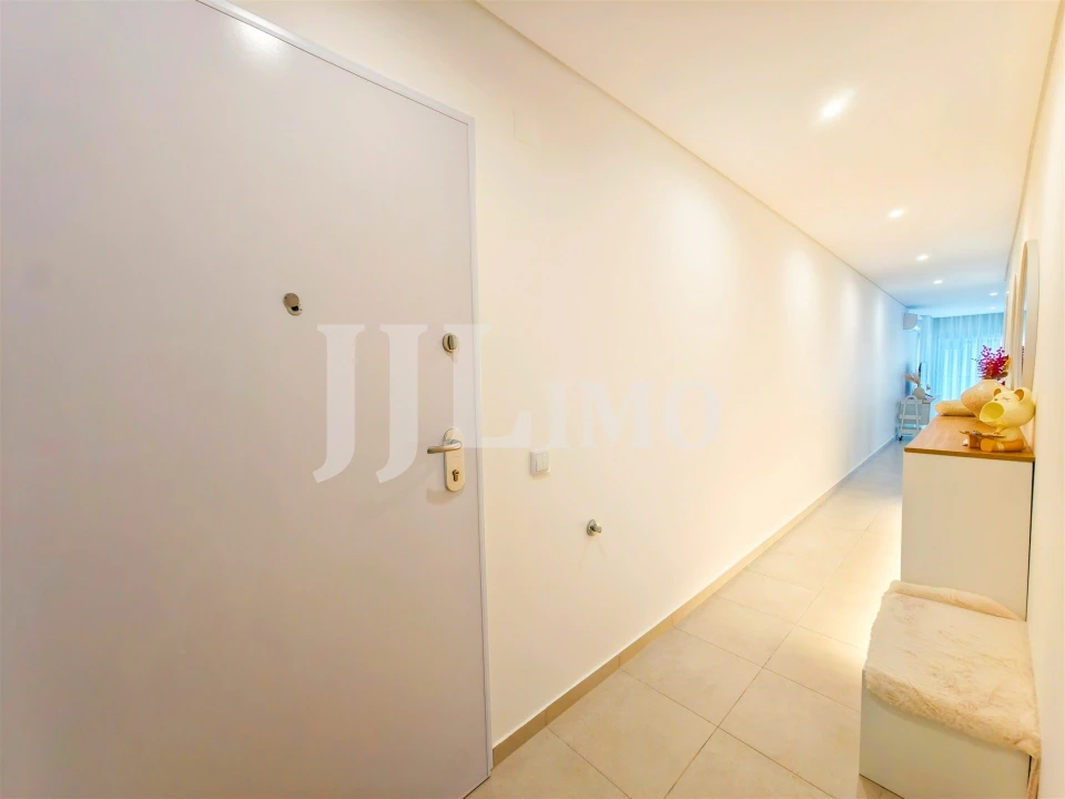 Apartamento T2 para Venda em Nazare Foto 3