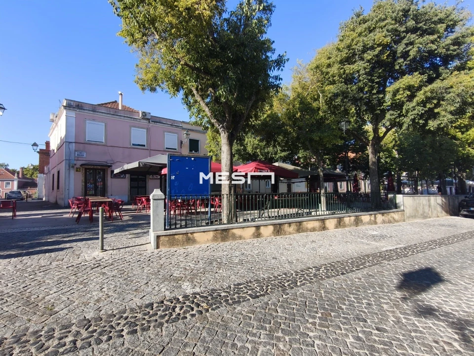 Prédio para Venda em Carnide Foto 11