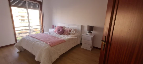 Apartamento T2 para Arrendamento em Póvoa de Varzim, Beiriz e Argivai