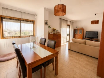 Apartamento T3 para Venda em Aver-O-Mar, Amorim e Terroso