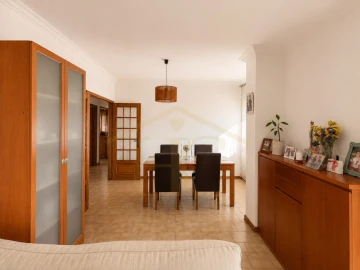 Apartamento T3 para Venda em Aver-O-Mar, Amorim e Terroso