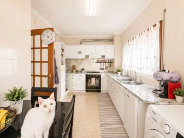 Apartamento T3 para Venda em Aver-O-Mar, Amorim e Terroso