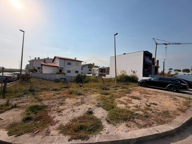 Terreno para Venda em Póvoa de Varzim, Beiriz e Argivai Foto 2