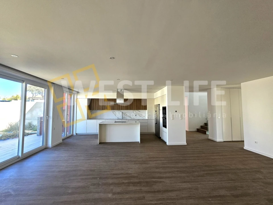 Moradia T4 para Venda em Mafra Foto 2