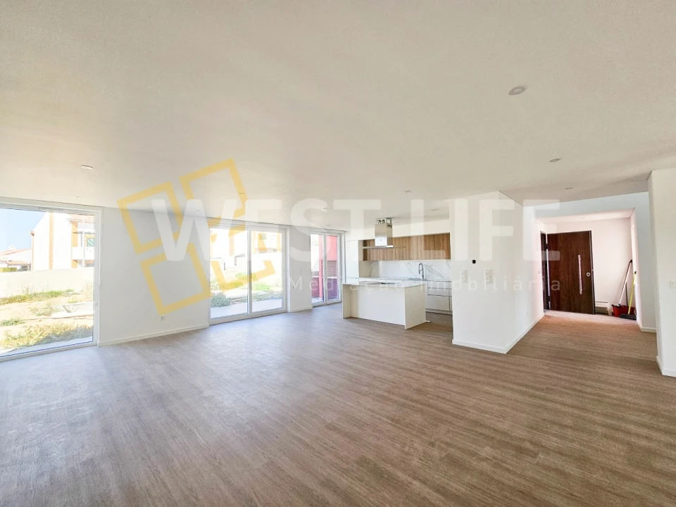 Moradia T4 para Venda em Mafra Foto 3