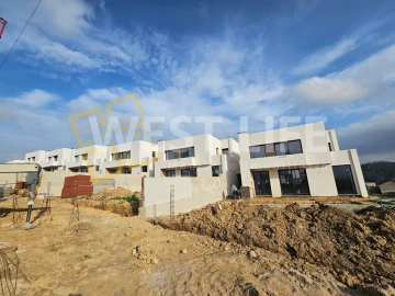 Moradia T4 para Venda em Mafra