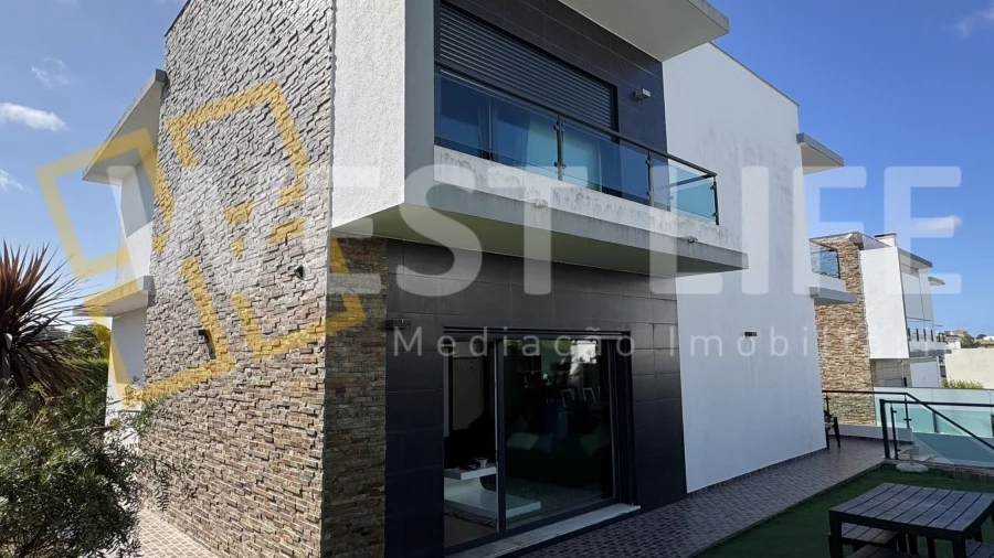 Moradia T4 para Venda em Mafra