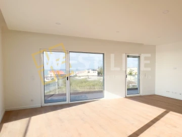 Apartamento T2 para Venda em A dos Cunhados e Maceira