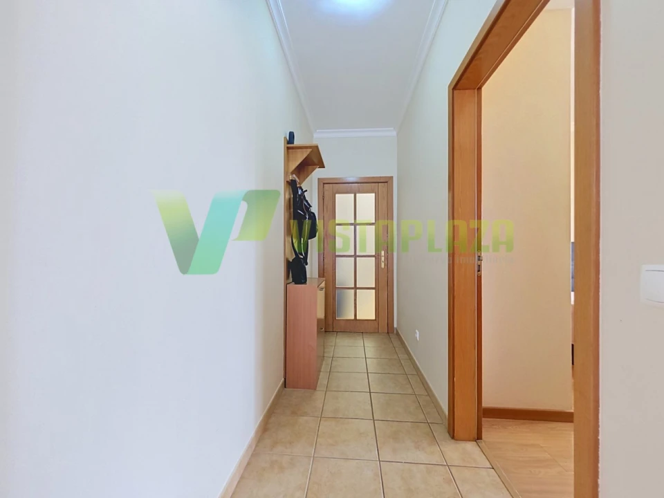 Apartamento T2 para Venda em Portimão Foto 7