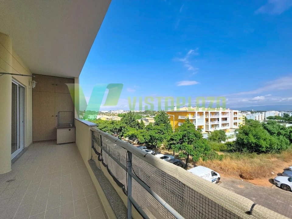 Apartamento T2 para Venda em Portimão Foto 10