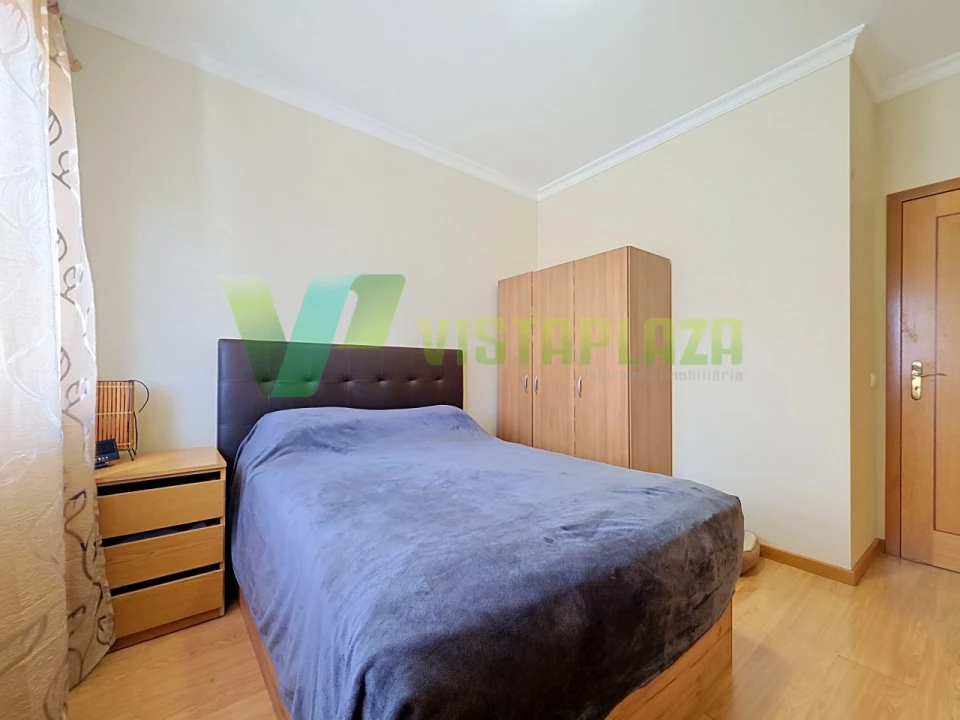 Apartamento T2 para Venda em Portimão Foto 12
