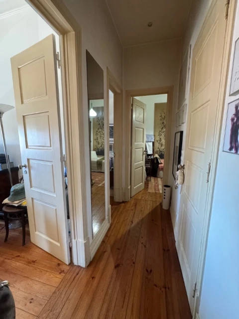 Apartamento T2 para Venda em Campolide