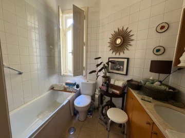 Apartamento T2 para Venda em Campolide
