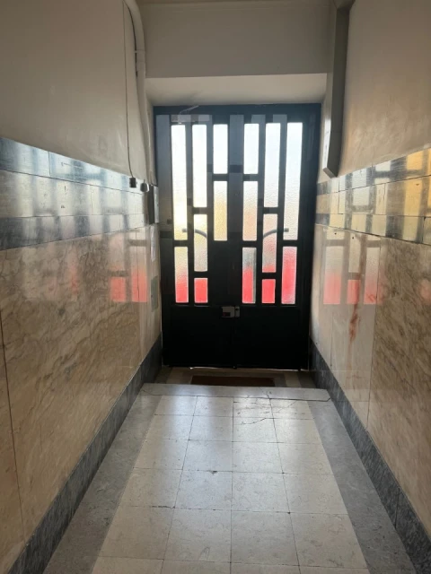 Apartamento T2 para Venda em Campolide