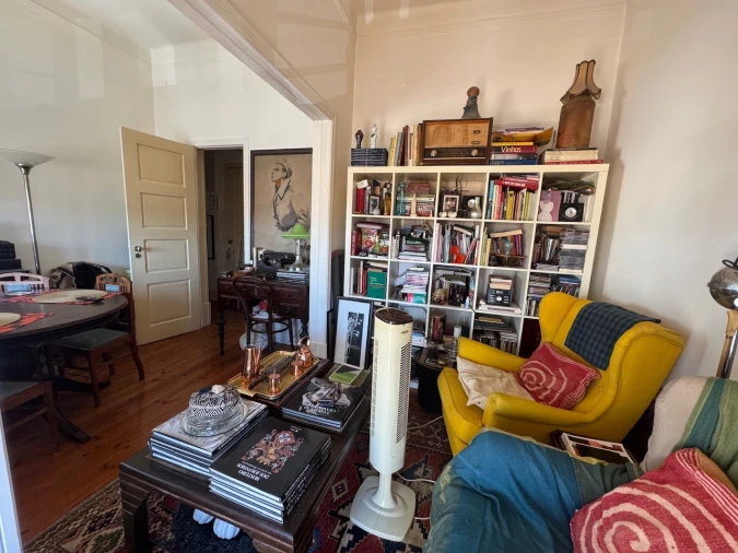 Apartamento T2 para Venda em Campolide Foto 2