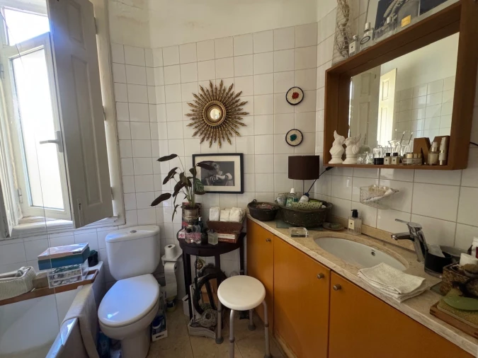 Apartamento T2 para Venda em Campolide Foto 11
