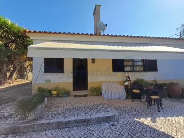 Moradia T5 para Venda em Madalena e Beselga