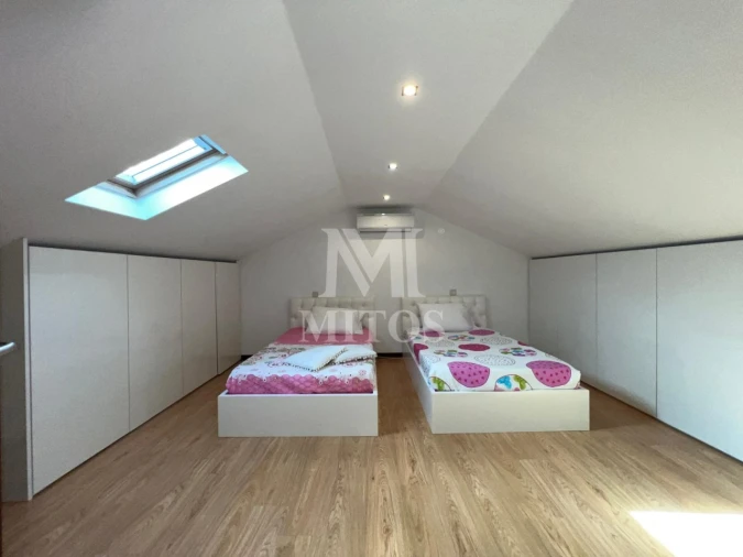 Moradia T4 para Venda em Chafe Foto 15