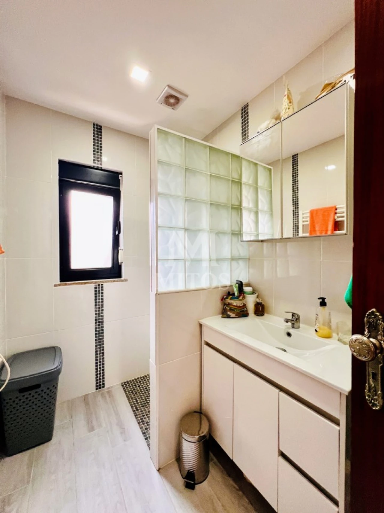 Moradia T3 para Venda em Chafe Foto 7