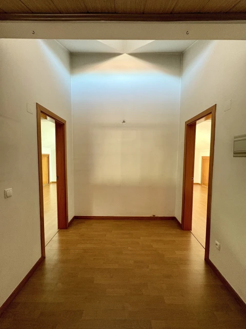 Apartamento T5 para Venda em Quinta do Anjo