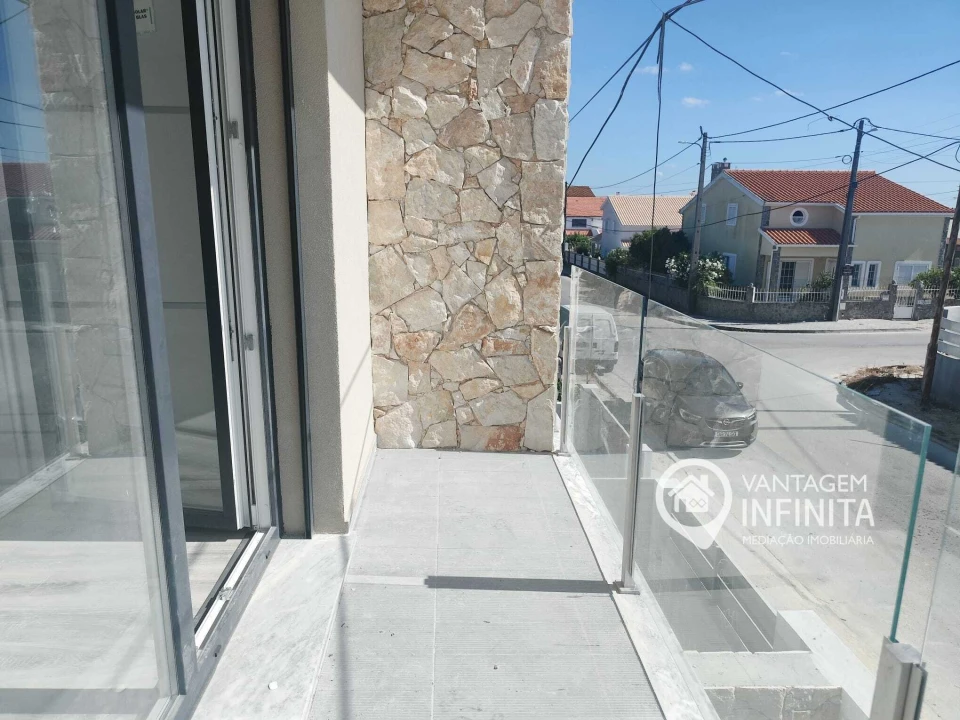 Moradia T3 para Venda em Fernao Ferro Foto 9