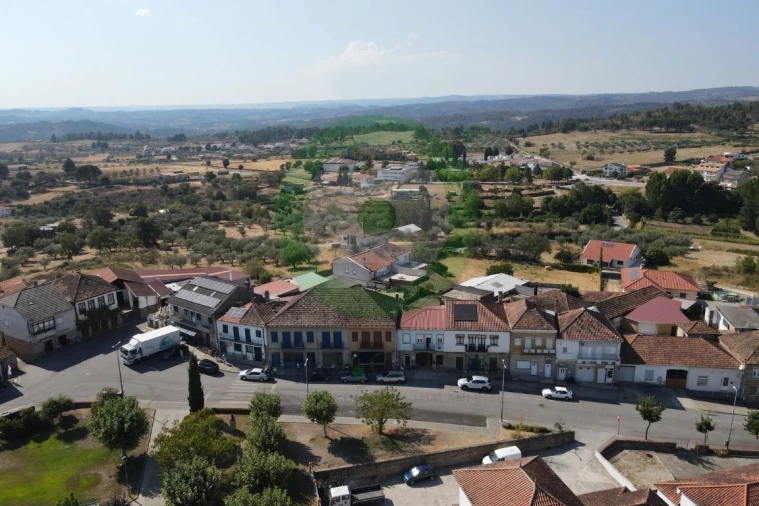 Loja para Venda em Torre de D. Chama Foto 3