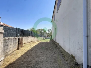 Moradia T3 para Venda em Lebução, Fiães e Nozelos