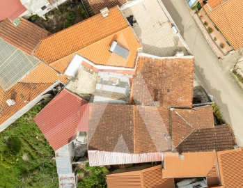 Moradia T2 para Venda em Poiares (Santo Andre)