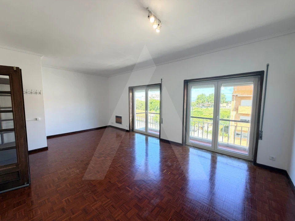 Apartamento T3 para Arrendamento em Esgueira Foto 1