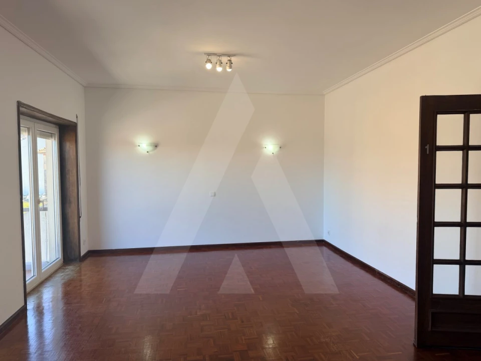 Apartamento T3 para Arrendamento em Esgueira Foto 8