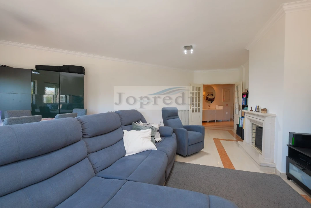 Apartamento T3 para Arrendamento em Carcavelos e Parede Foto 12