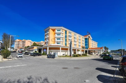Apartamento T3 para Arrendamento em Carcavelos e Parede