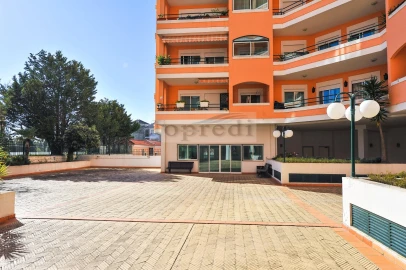 Apartamento T3 para Arrendamento em Carcavelos e Parede