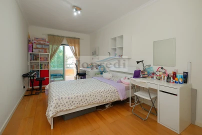 Apartamento T3 para Arrendamento em Carcavelos e Parede