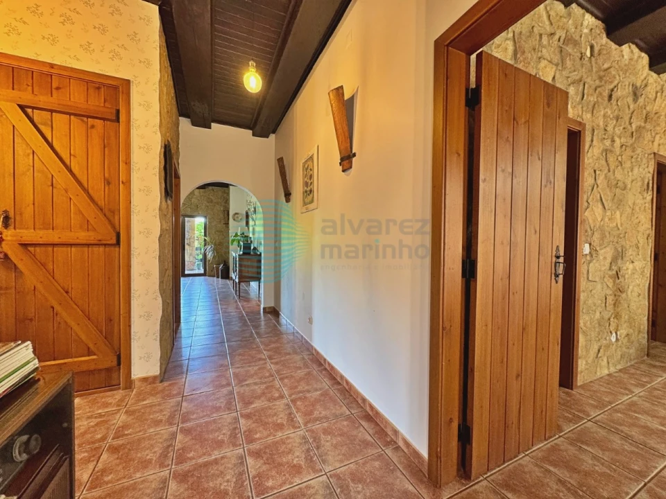 Moradia T4 para Venda em Turcifal Foto 2