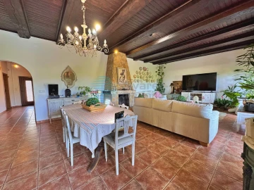 Moradia T4 para Venda em Turcifal
