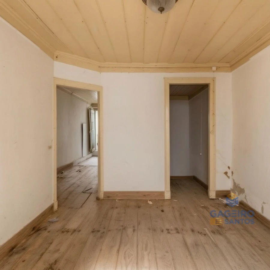 Moradia T1 para Venda em São Martinho do Porto Foto 3