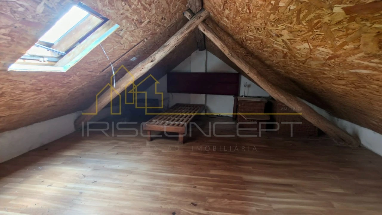 Moradia T2 para Venda em Maceira Foto 18