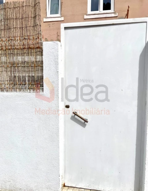 Moradia T2 para Venda em Caparica e Trafaria