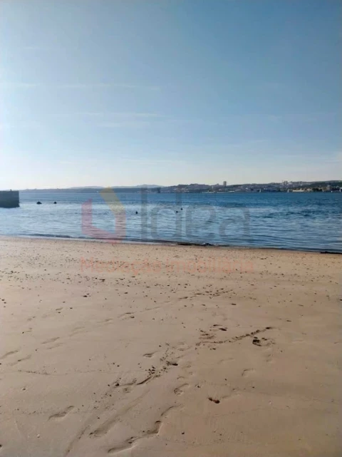 Moradia T2 para Venda em Caparica e Trafaria