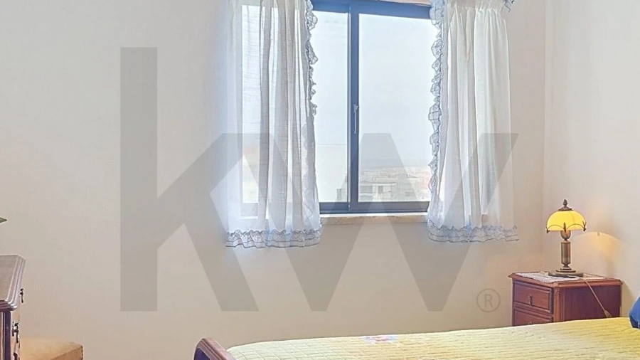 Apartamento T1 para Venda em A dos Cunhados e Maceira