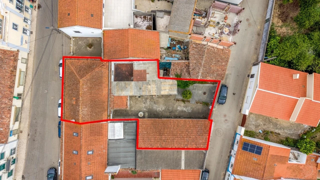 Moradia T4 para Venda em Atouguia da Baleia Foto 28