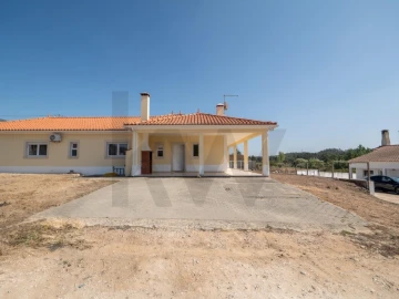 Moradia T3 para Venda em Fraguas