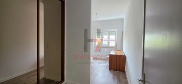 Quarto para Arrendamento em Odivelas