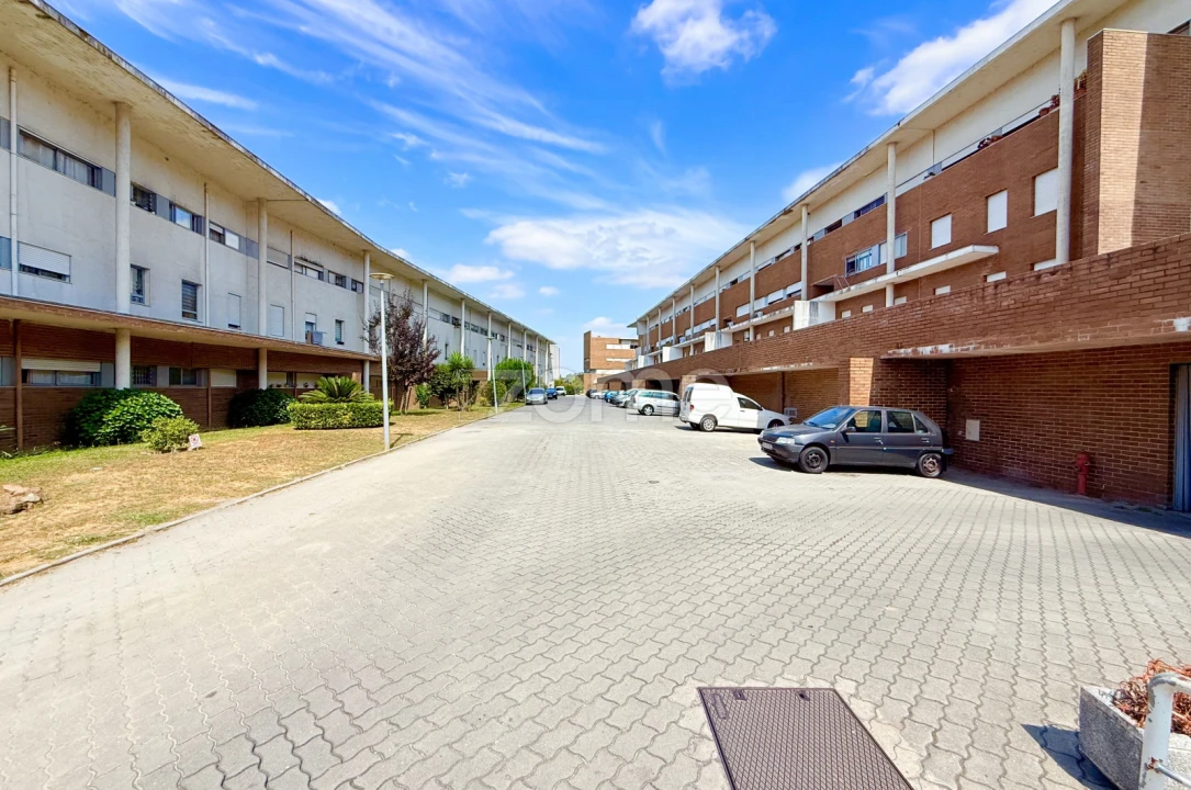 Apartamento T2 para Venda em Santo Tirso, Couto (Santa Cristina e São Miguel) e Burgães Foto 2