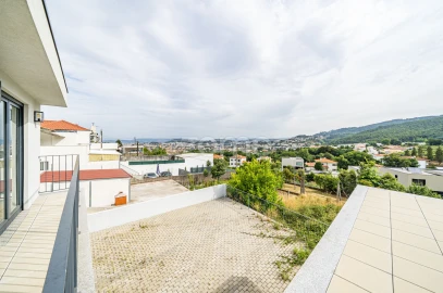 Moradia T3 para Venda em Nogueira, Fraião e Lamaçães