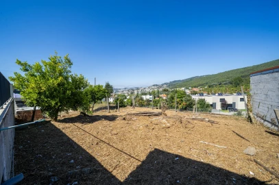 Moradia T3 para Venda em Nogueira, Fraião e Lamaçães